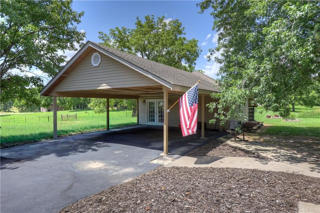 1426 E State Line Road Property Photo 22