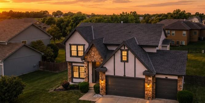 1304 Aberdeen Circle Property Photo 2
