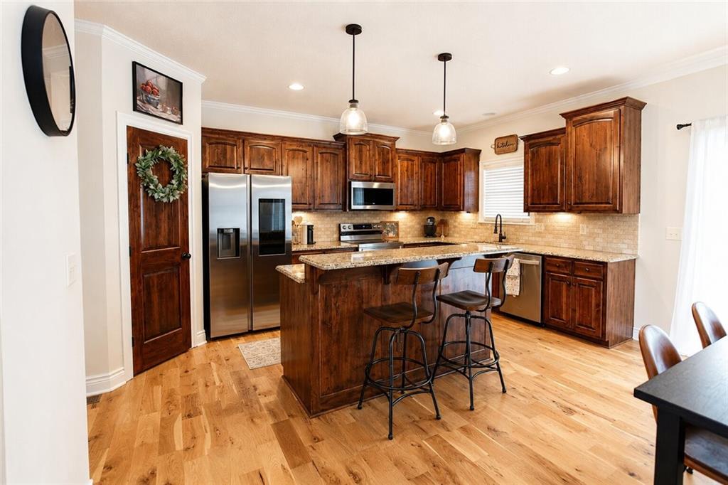 1304 Aberdeen Circle Property Photo 4