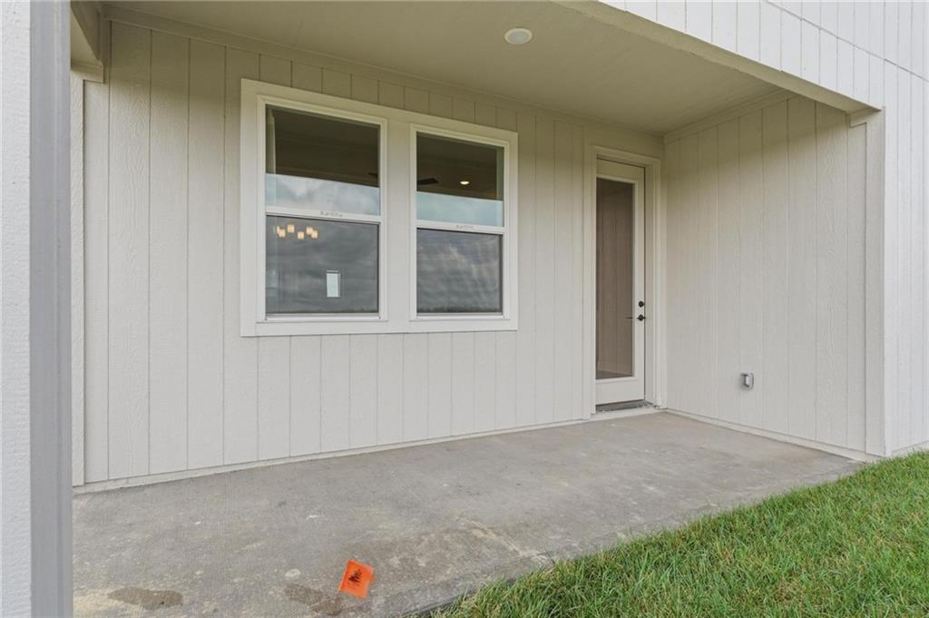 32742 W 175th Terrace Property Photo 33