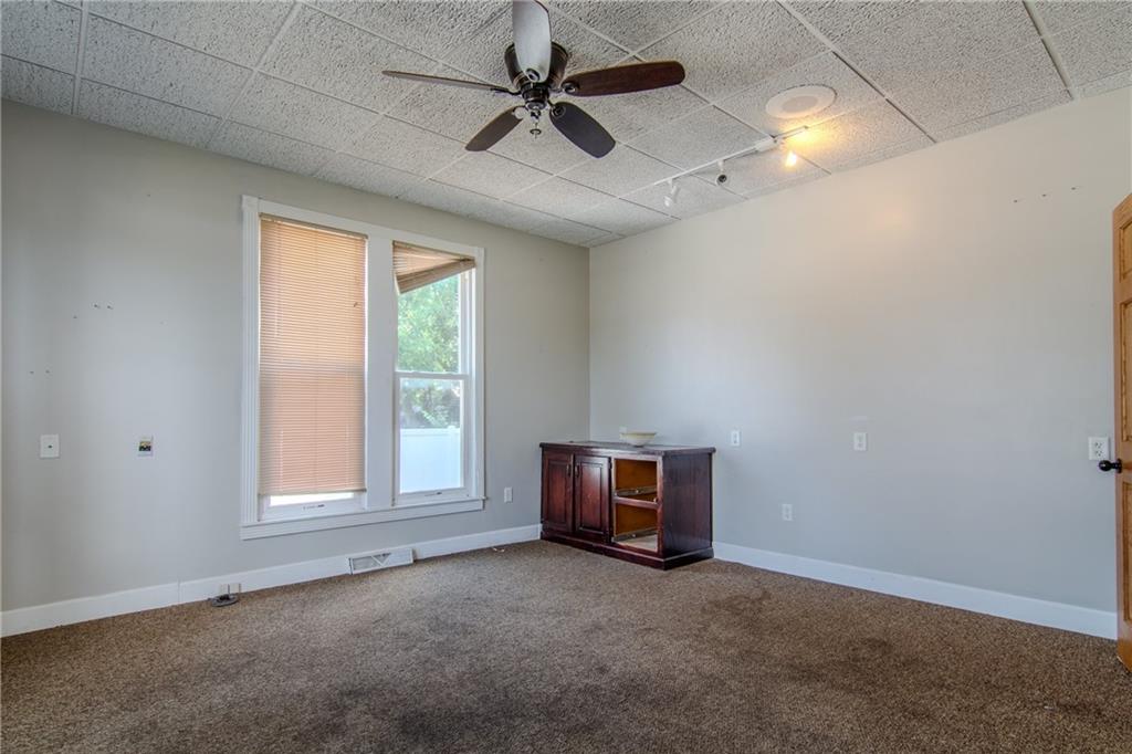 201 N Maguire Street Property Photo 7