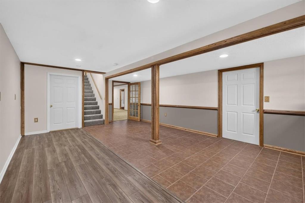 1006 N King Avenue Property Photo 37