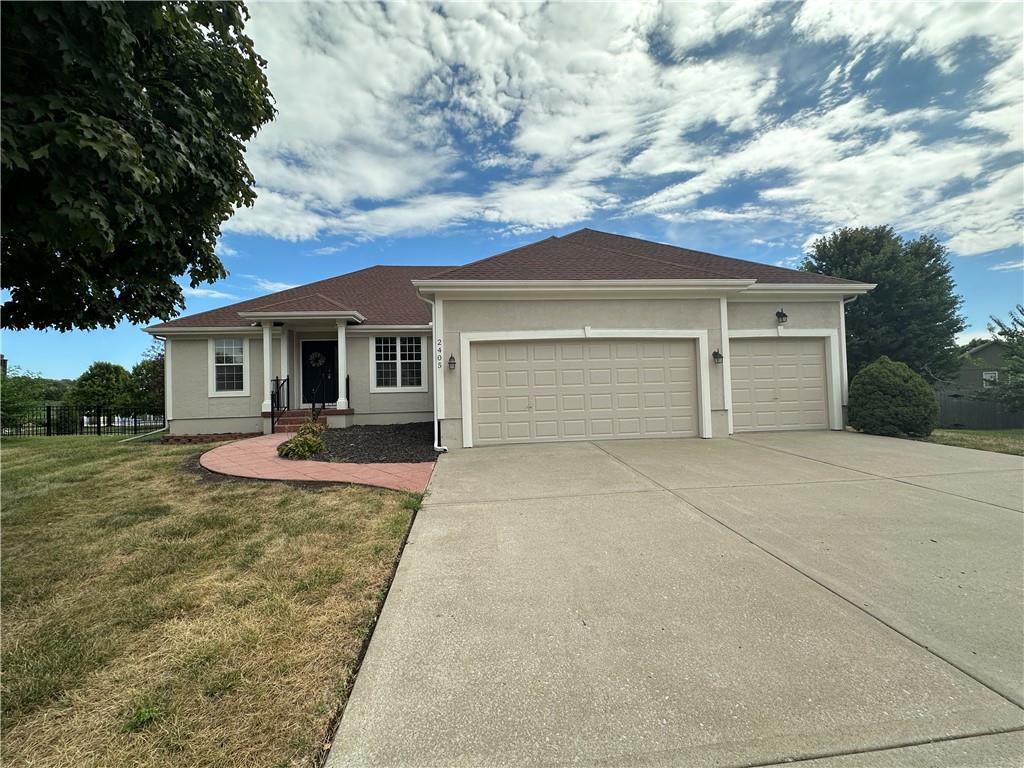 2405 SW Stone Bridge Circle Property Photo 1
