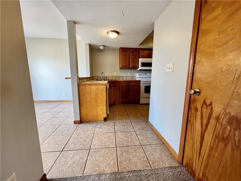 916 Eagle Ridge Drive Property Photo 18
