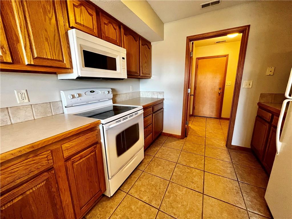 916 Eagle Ridge Drive Property Photo 29
