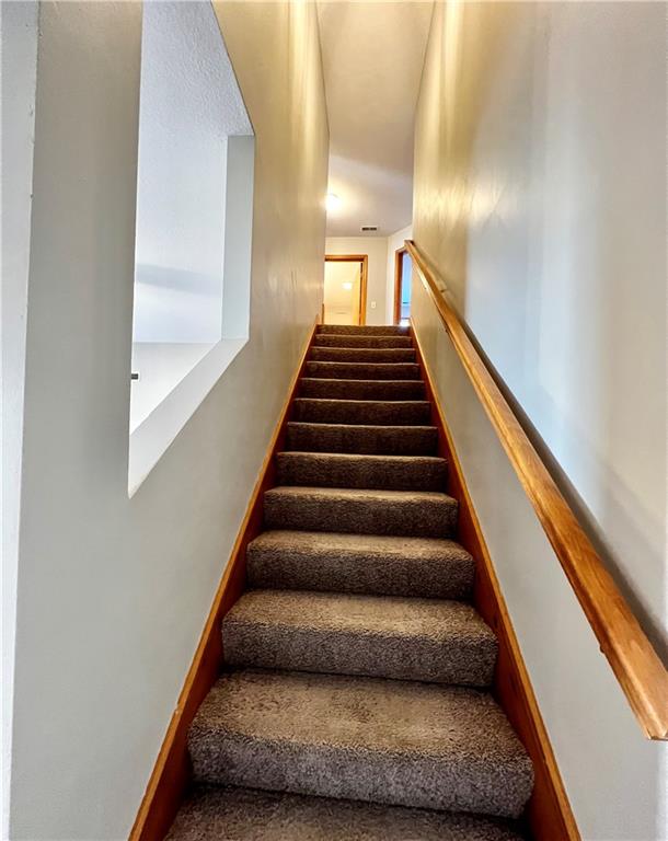 916 Eagle Ridge Drive Property Photo 33
