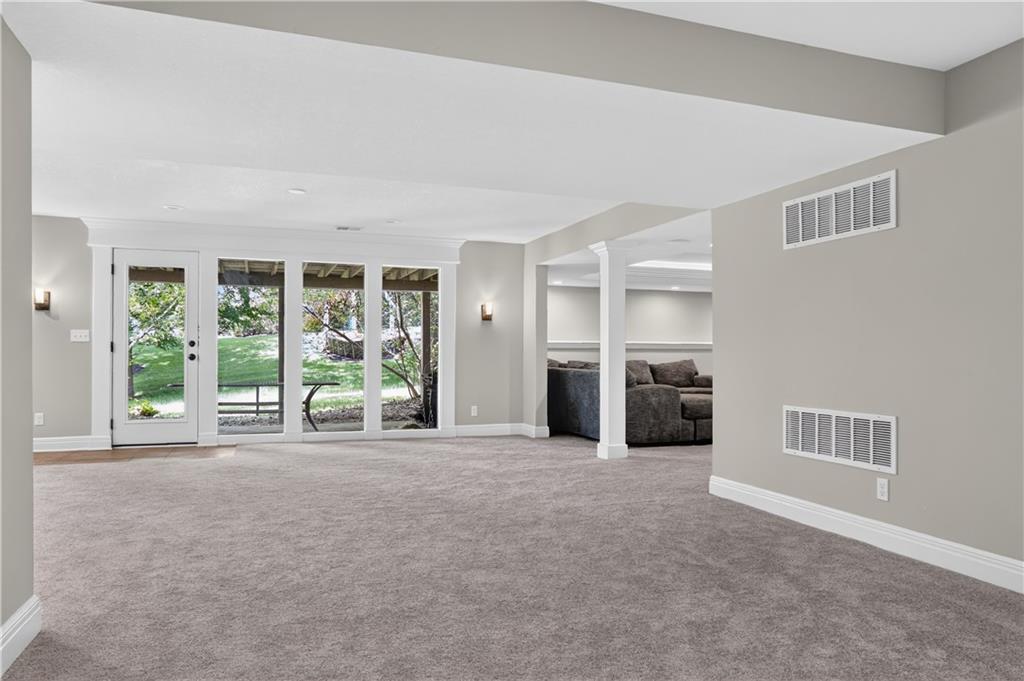 8101 Park View Drive Property Photo 34