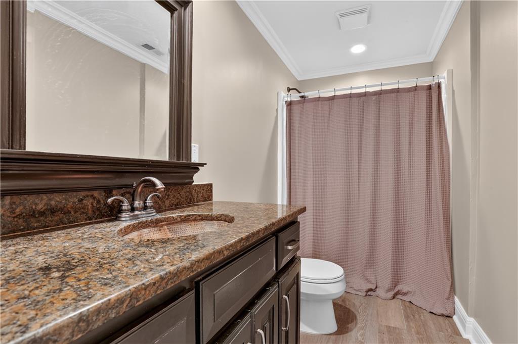 8101 Park View Drive Property Photo 40