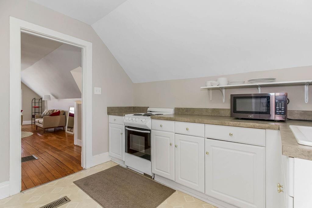 3949 Warwick Boulevard Property Photo 61