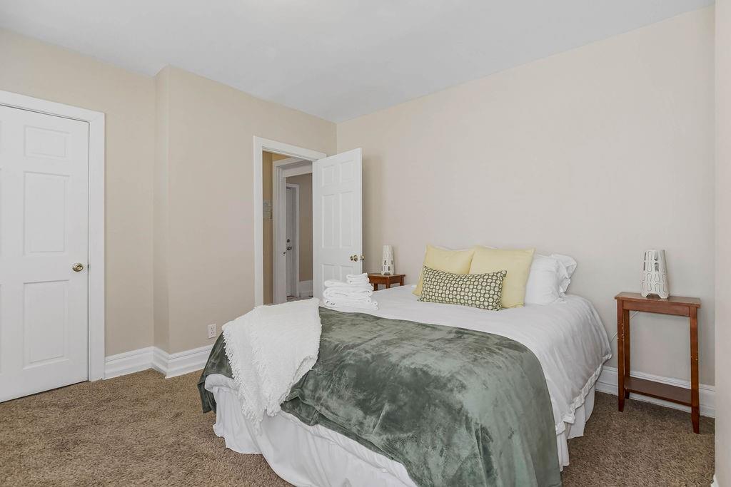 3949 Warwick Boulevard Property Photo 71