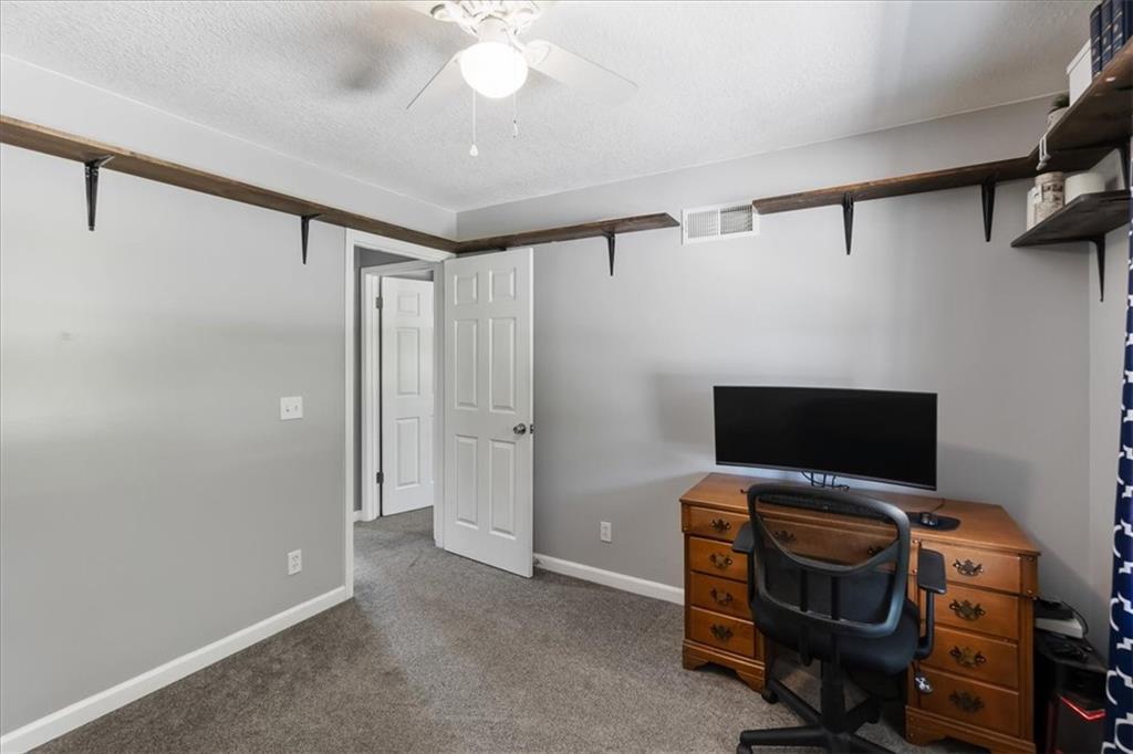 124 E 2300th Road Property Photo 26