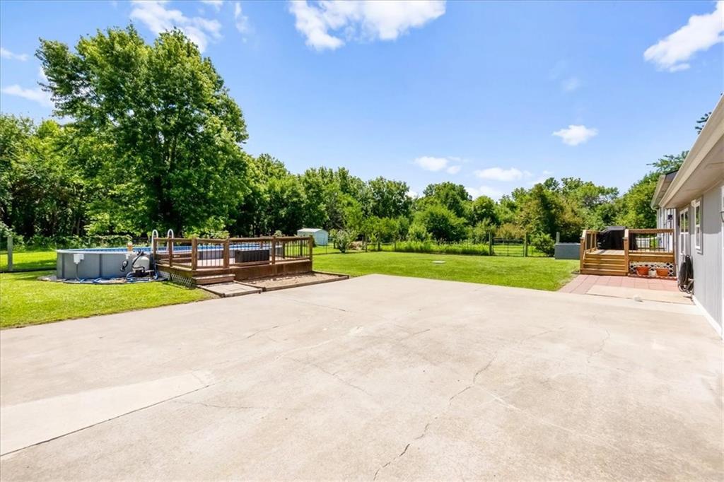 124 E 2300th Road Property Photo 39