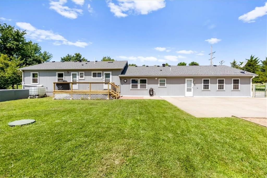 124 E 2300th Road Property Photo 43