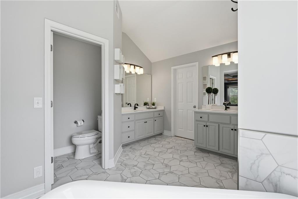 1550 Carriage Circle Property Photo 21