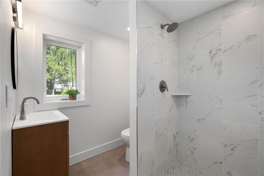 2806 W 48th Street Property Photo 26