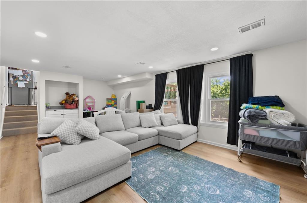 8908 Evanston Avenue Property Photo 16