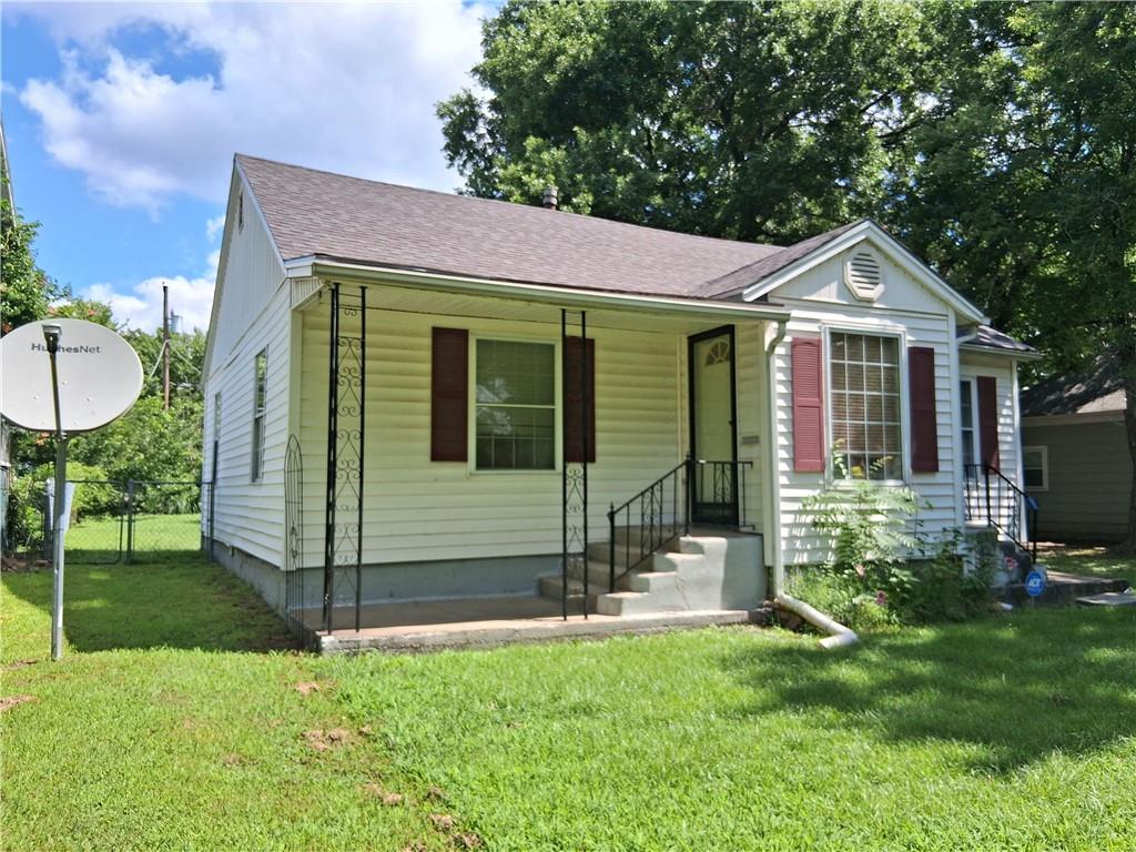 211 E 22nd Street Property Photo 3