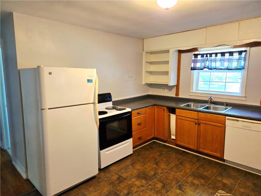211 E 22nd Street Property Photo 14