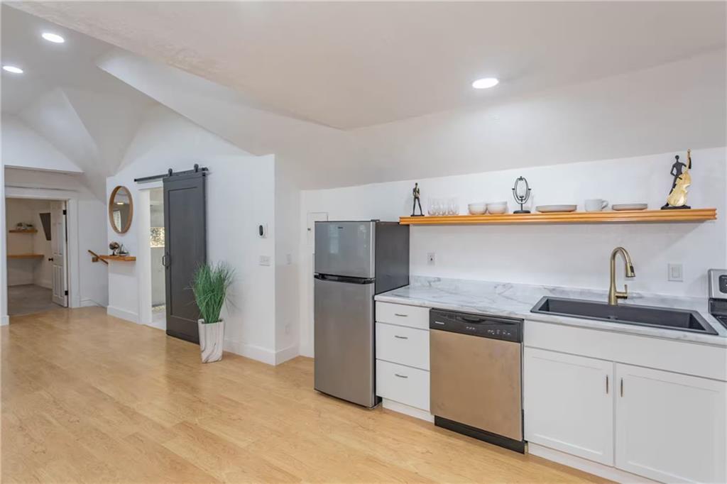 708 E 34th Street Property Photo 10