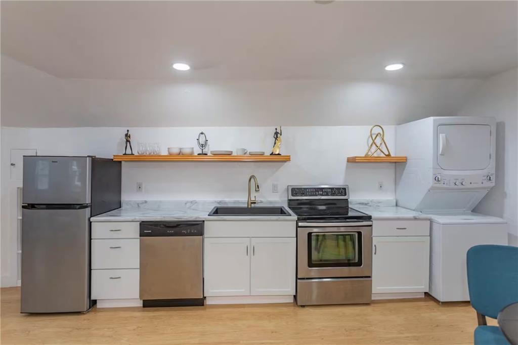 708 E 34th Street Property Photo 12