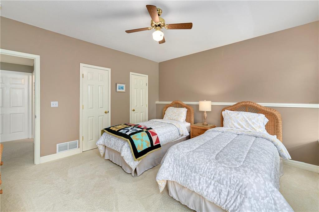 537 Ne Topaz Drive Property Photo 33