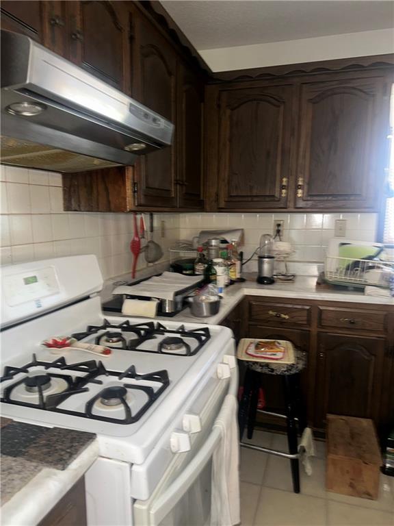 1099 Ne 50 Highway Property Photo 15