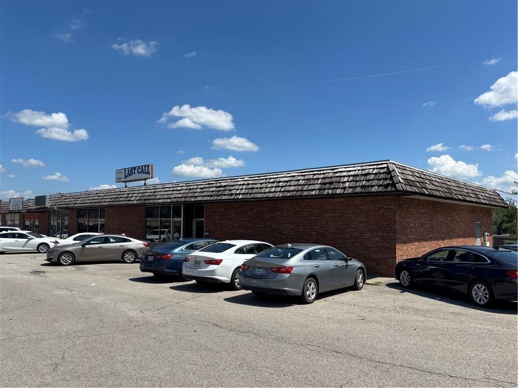 2316 N Belt Highway Property Photo 1