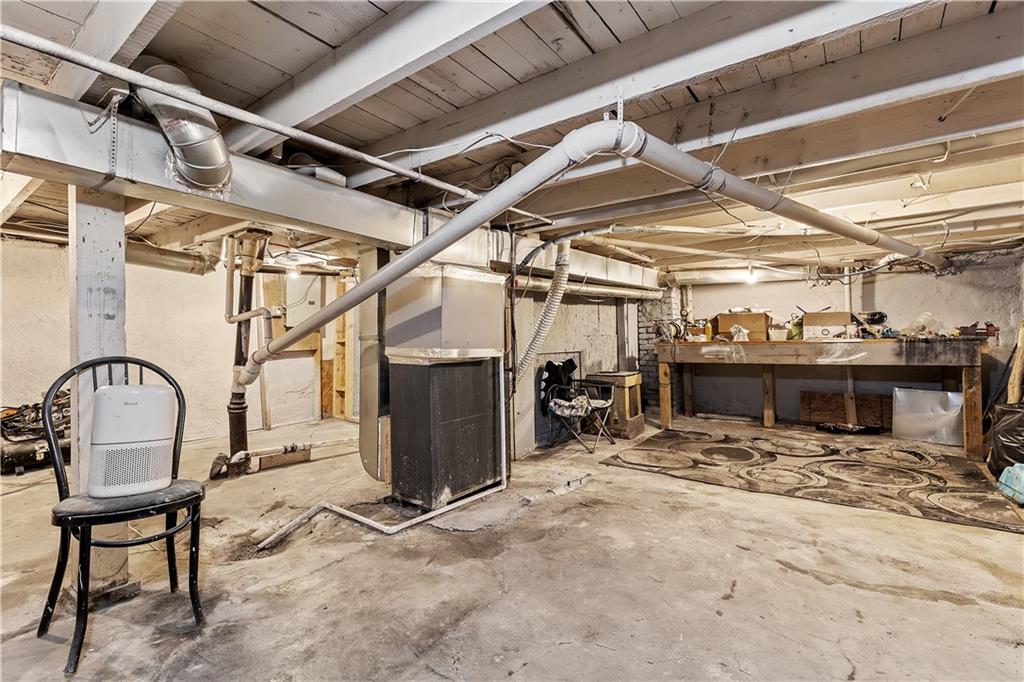 521 N Osage Street Property Photo 23