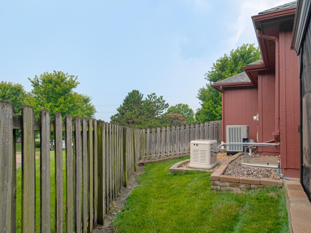 21431 W 112th Terrace Property Photo 33