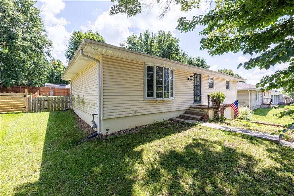 2209 N Leonard Road Property Photo 3