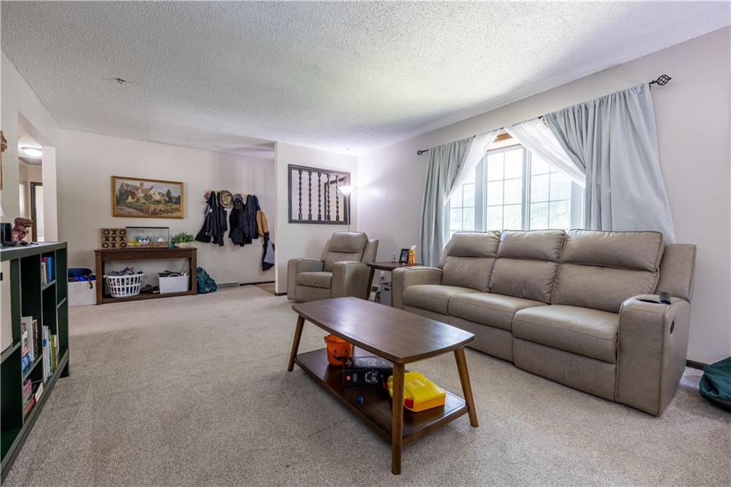 2209 N Leonard Road Property Photo 8