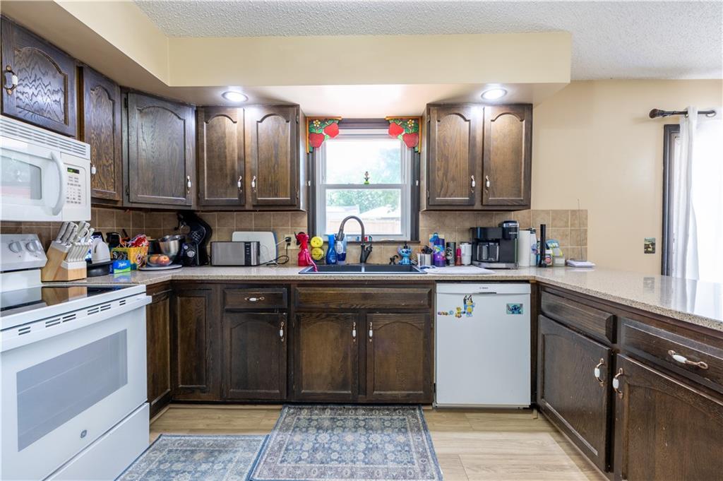 2209 N Leonard Road Property Photo 14
