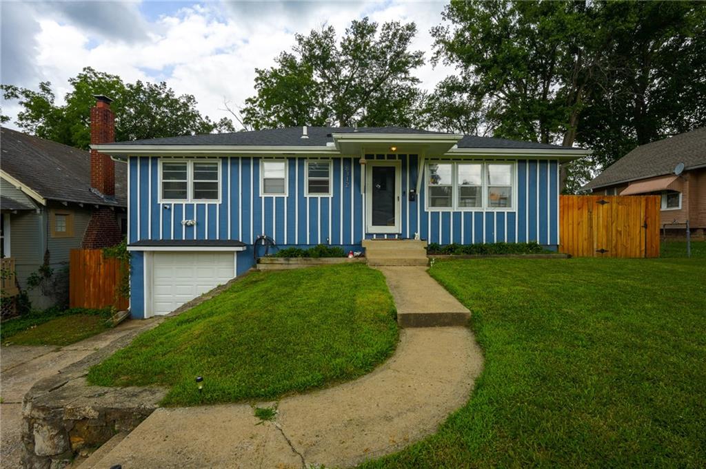 8312 Highland Avenue Property Photo 2