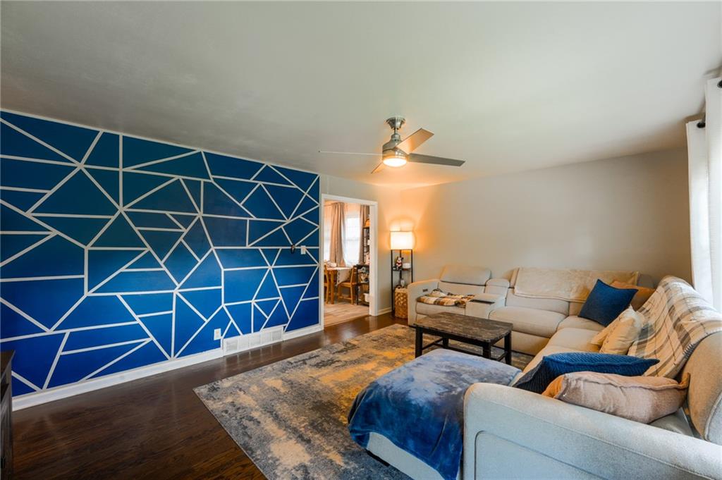 8312 Highland Avenue Property Photo 4