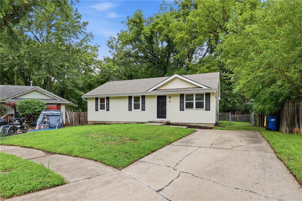15 Brooks Court Property Photo 1