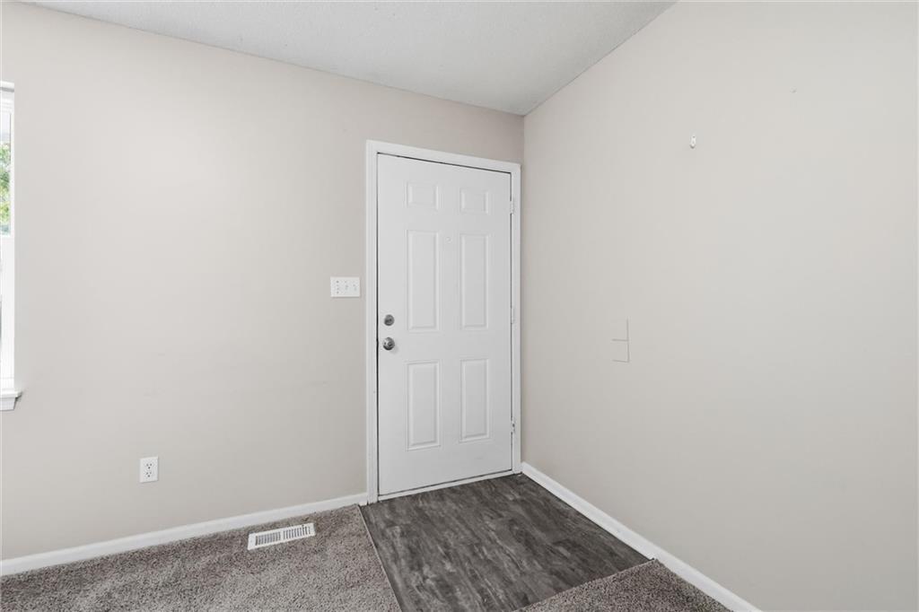 15 Brooks Court Property Photo 9