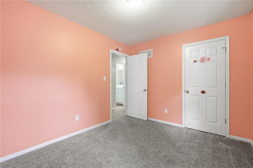 15 Brooks Court Property Photo 21