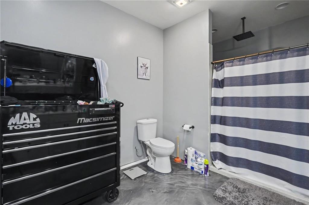 2216 Eisenhower Road Property Photo 25