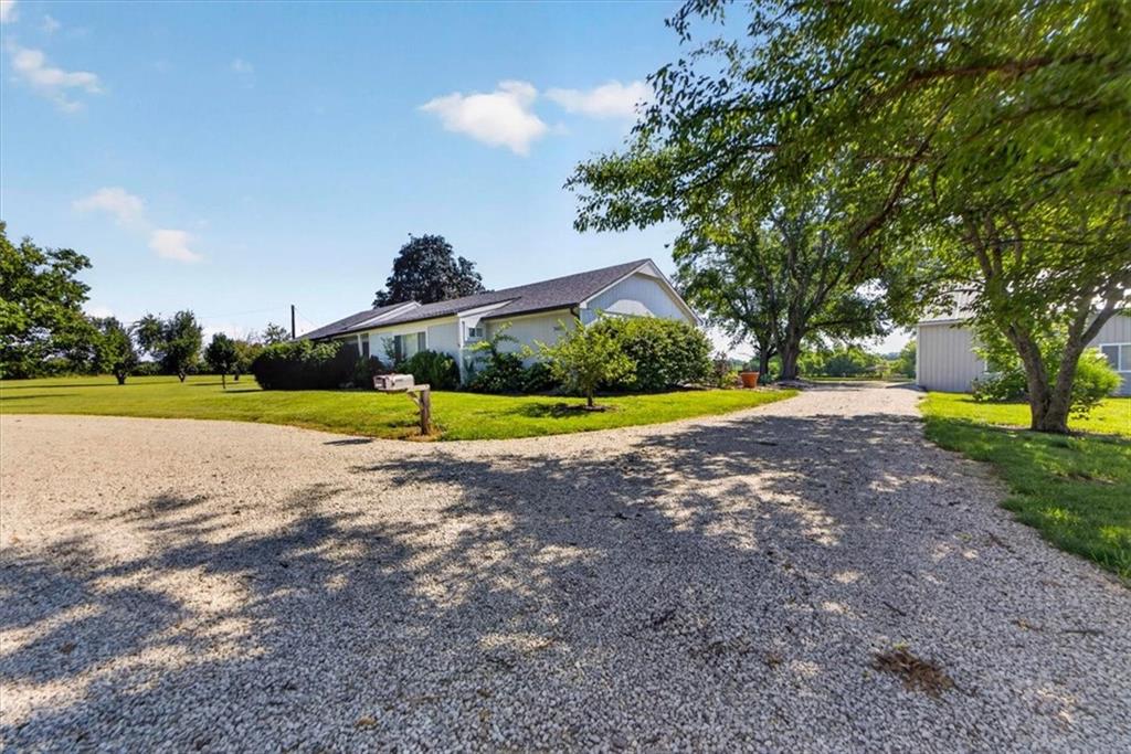 26025 Metcalf Road Property Photo 13
