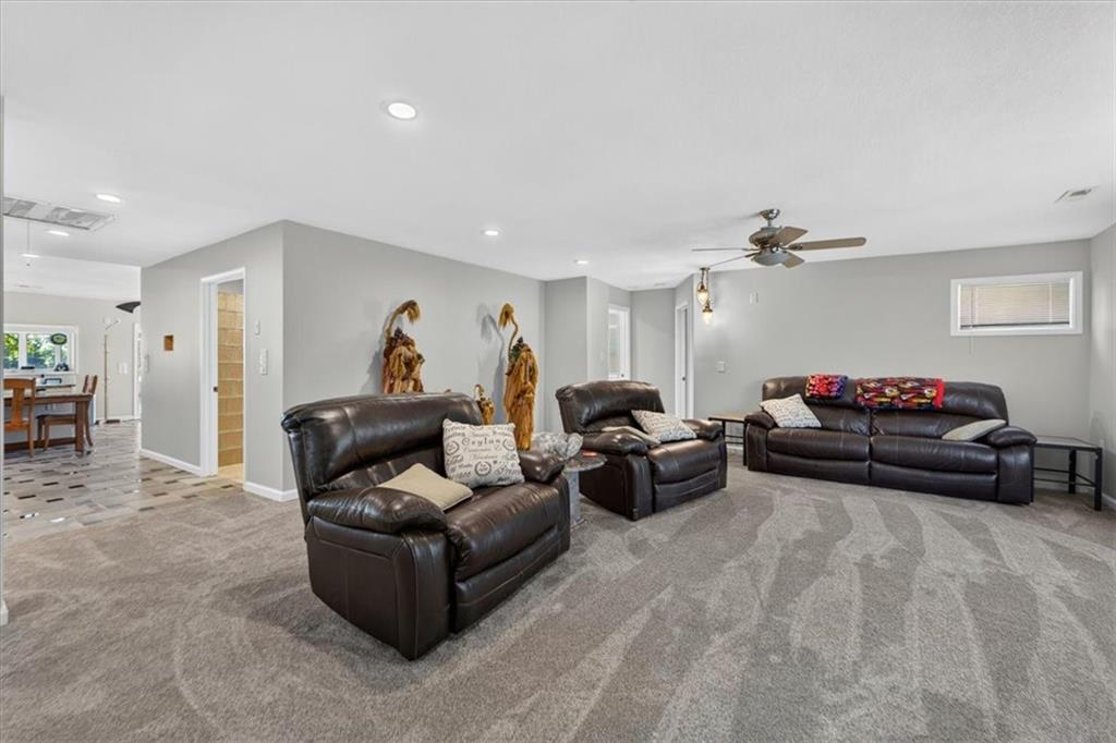 26025 Metcalf Road Property Photo 32