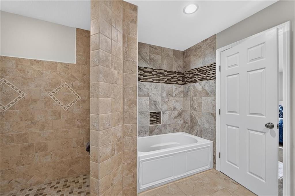 26025 Metcalf Road Property Photo 48