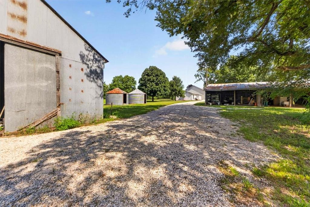 26025 Metcalf Road Property Photo 63