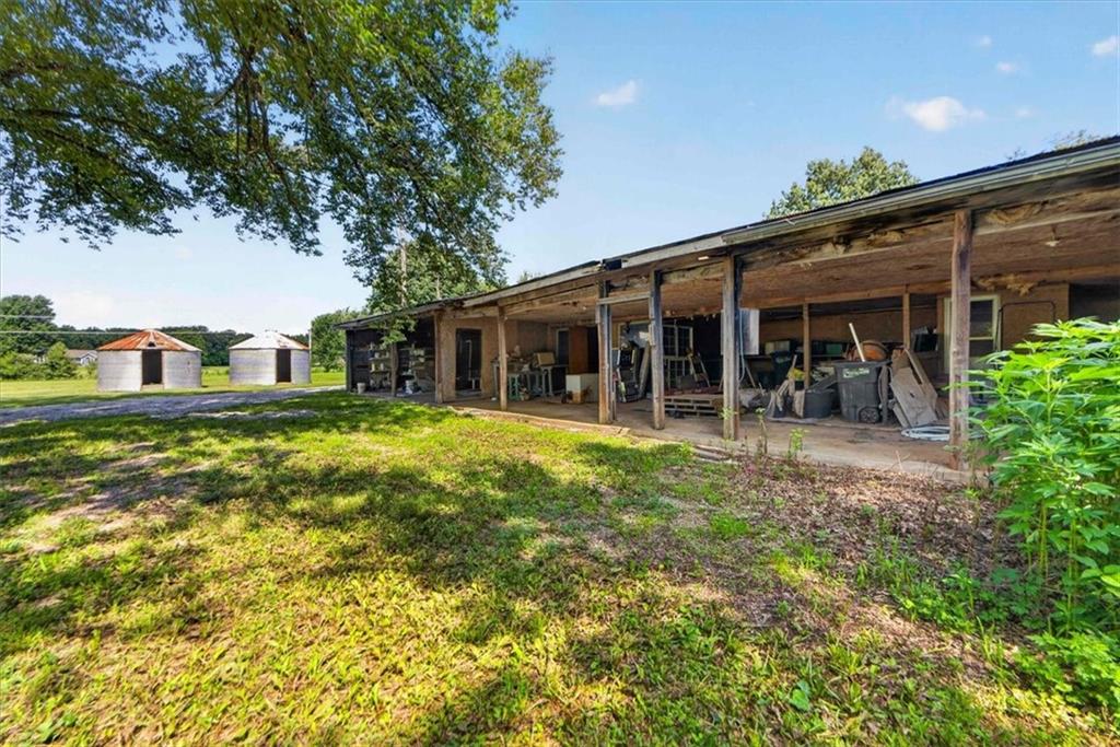26025 Metcalf Road Property Photo 68