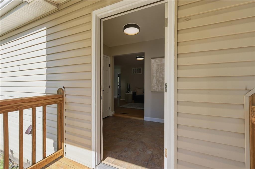 3002 N 121 Terrace Property Photo 2