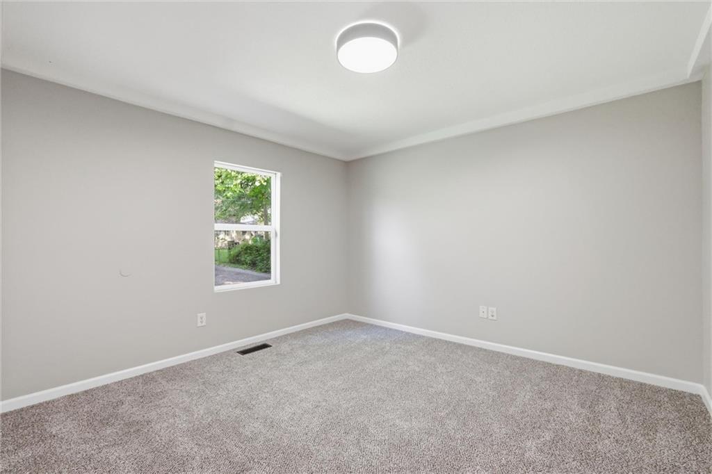 3002 N 121 Terrace Property Photo 13