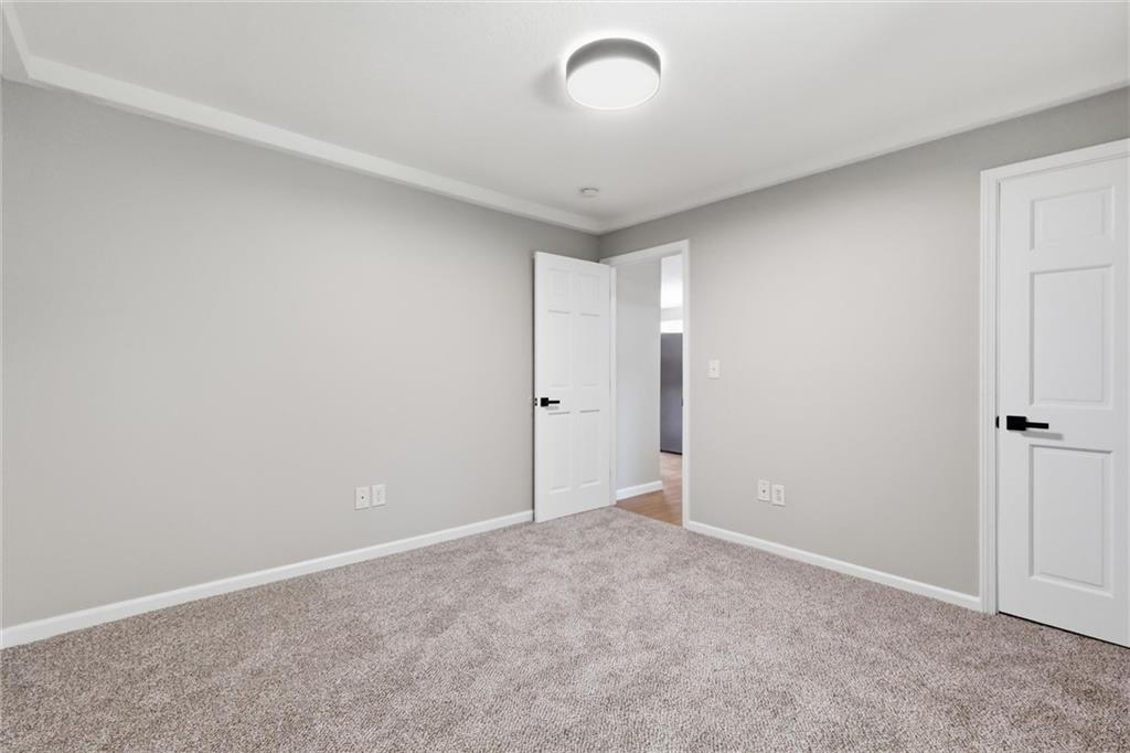 3002 N 121 Terrace Property Photo 14