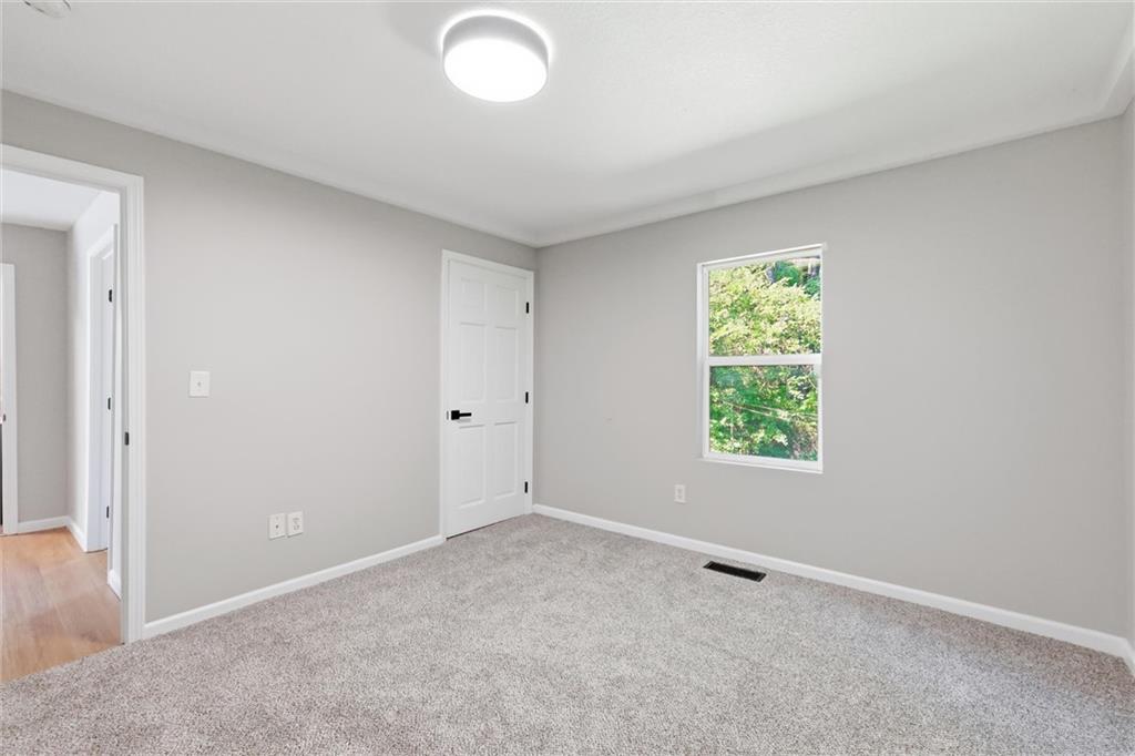 3002 N 121 Terrace Property Photo 15