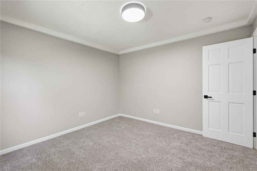 3002 N 121 Terrace Property Photo 16