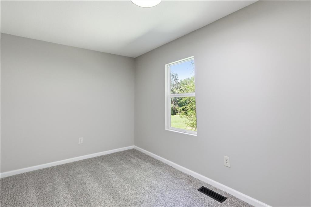 3002 N 121 Terrace Property Photo 17
