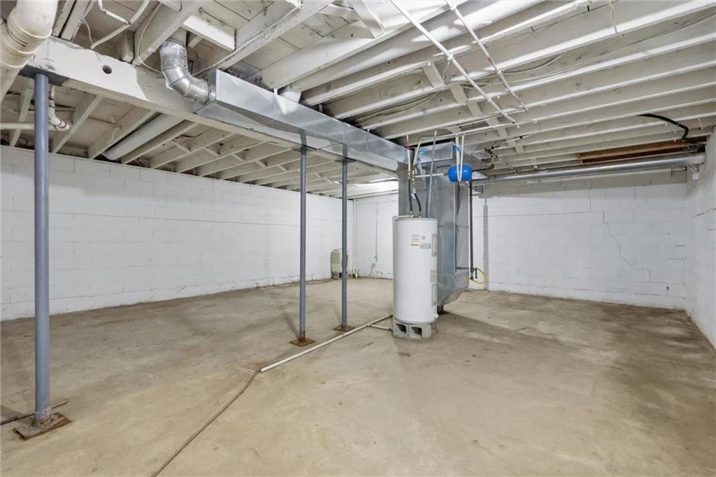 3002 N 121 Terrace Property Photo 20